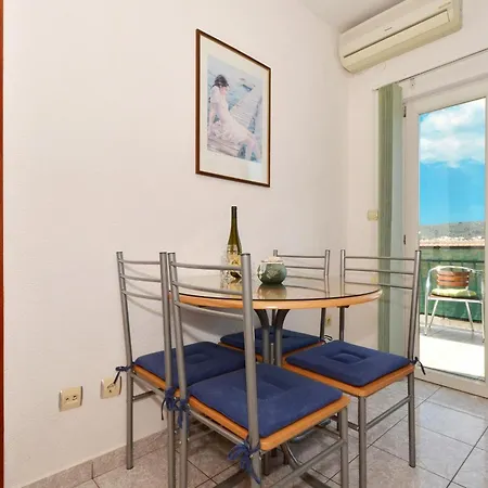 Appartement By The Sea - 24168