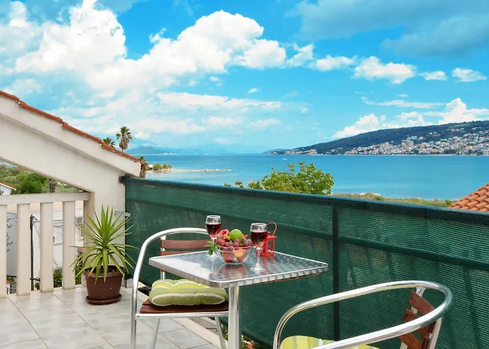 By The Sea - 24168 Apartment Trogir