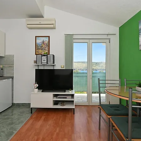 By The Sea - 24168 * Trogir