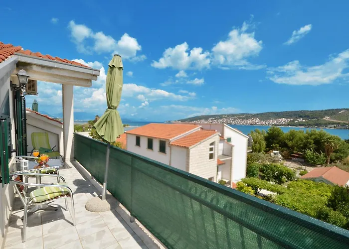 Apartman By The Sea - 24168 Trogir